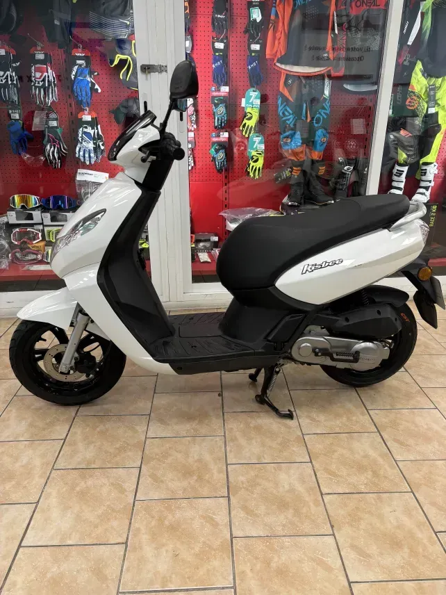 PEUGEOT KISBEE 4TEMPS 50CM3 BLANC (4)
